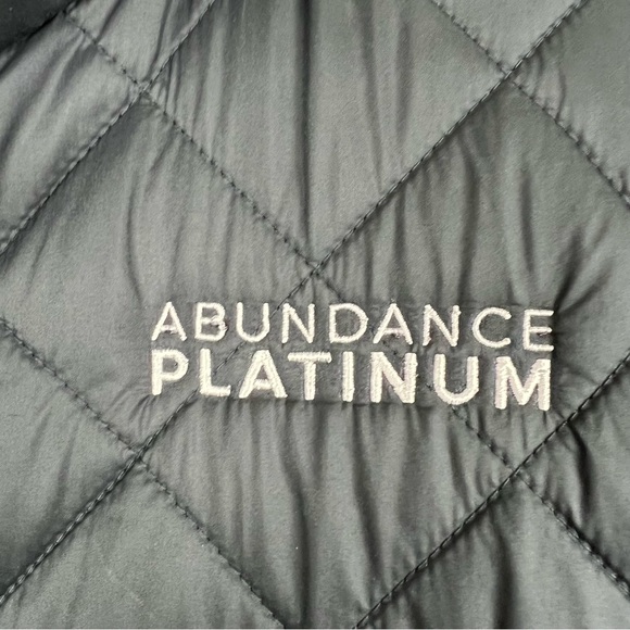 NWT Peter Millar Essex MIT Media Lab Vest XXL - Picture 5 of 11